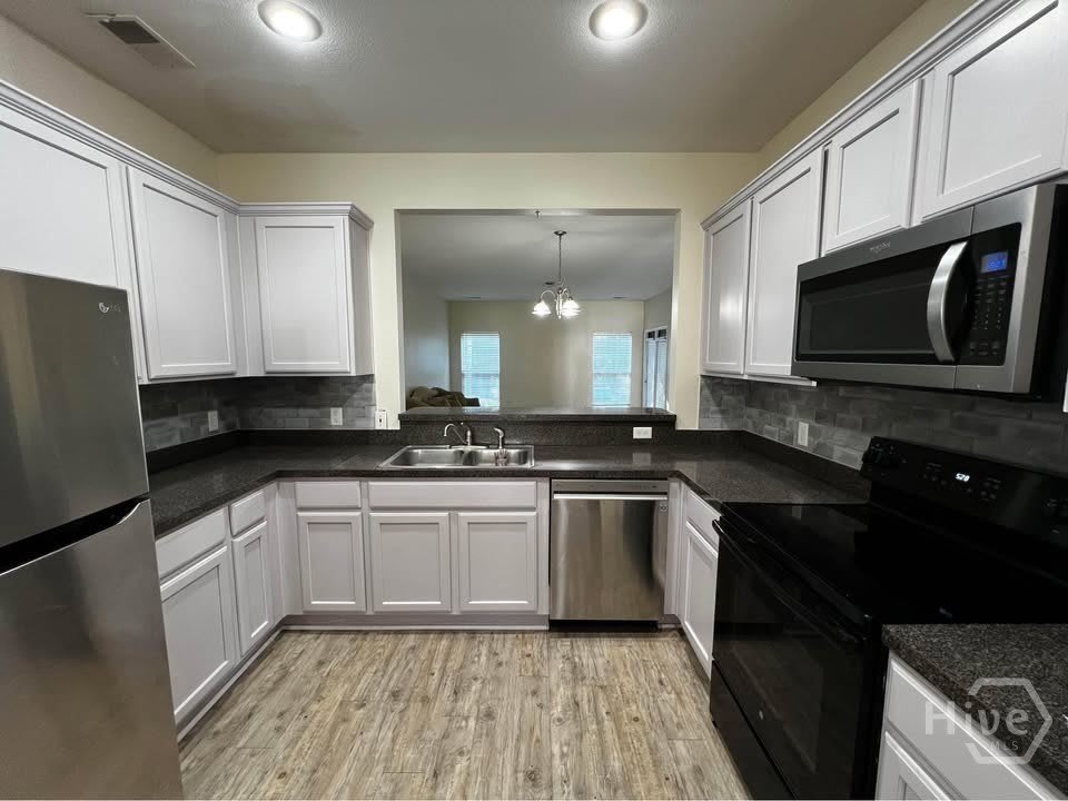 31 Falkland Avenue – photo 4