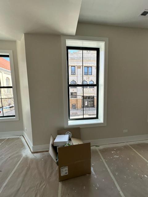 2258 N Southport – photo 4