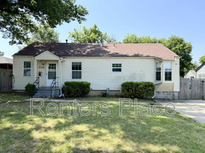 4308 East 4Th Place – photo 1