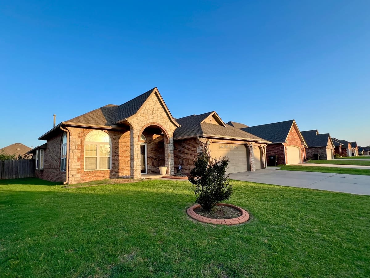 1701 Dorothy Drive – photo 2