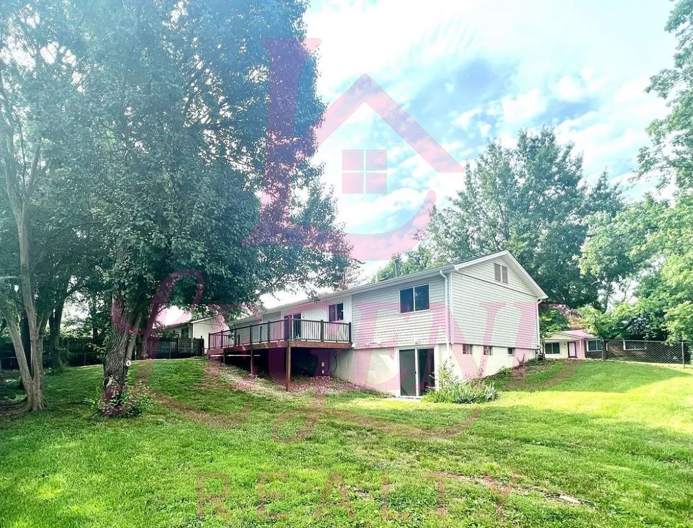 Beautifully Renovated Home on Corner Lot with Finished Walk-Out Basement – photo 3