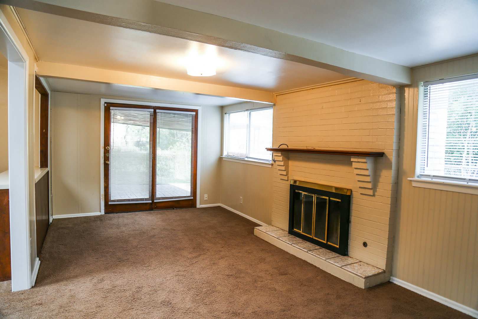 Charming 3-bedroom, 2-bath tucked away in highly desirable Northwood – photo 5
