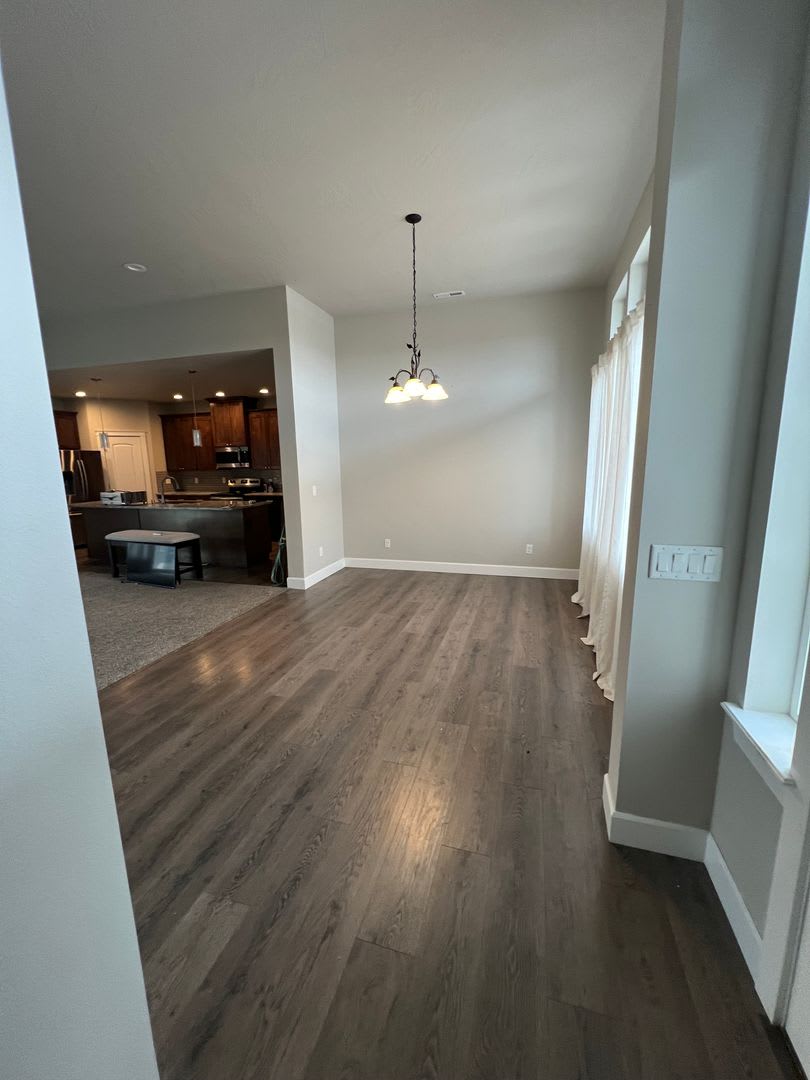 4 bedroom 2 bath, Quincy – photo 3