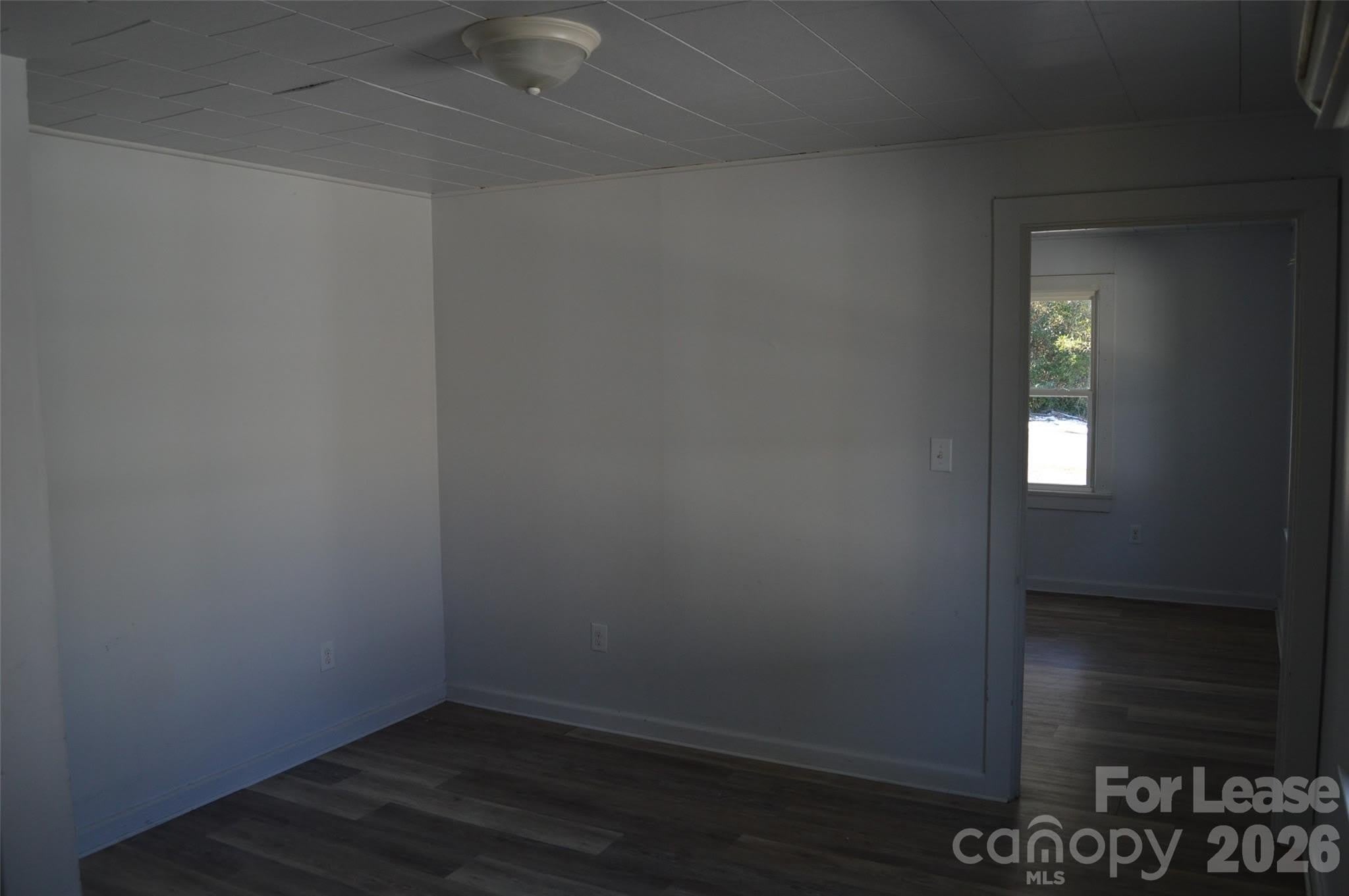 515 S Elm Street – photo 5