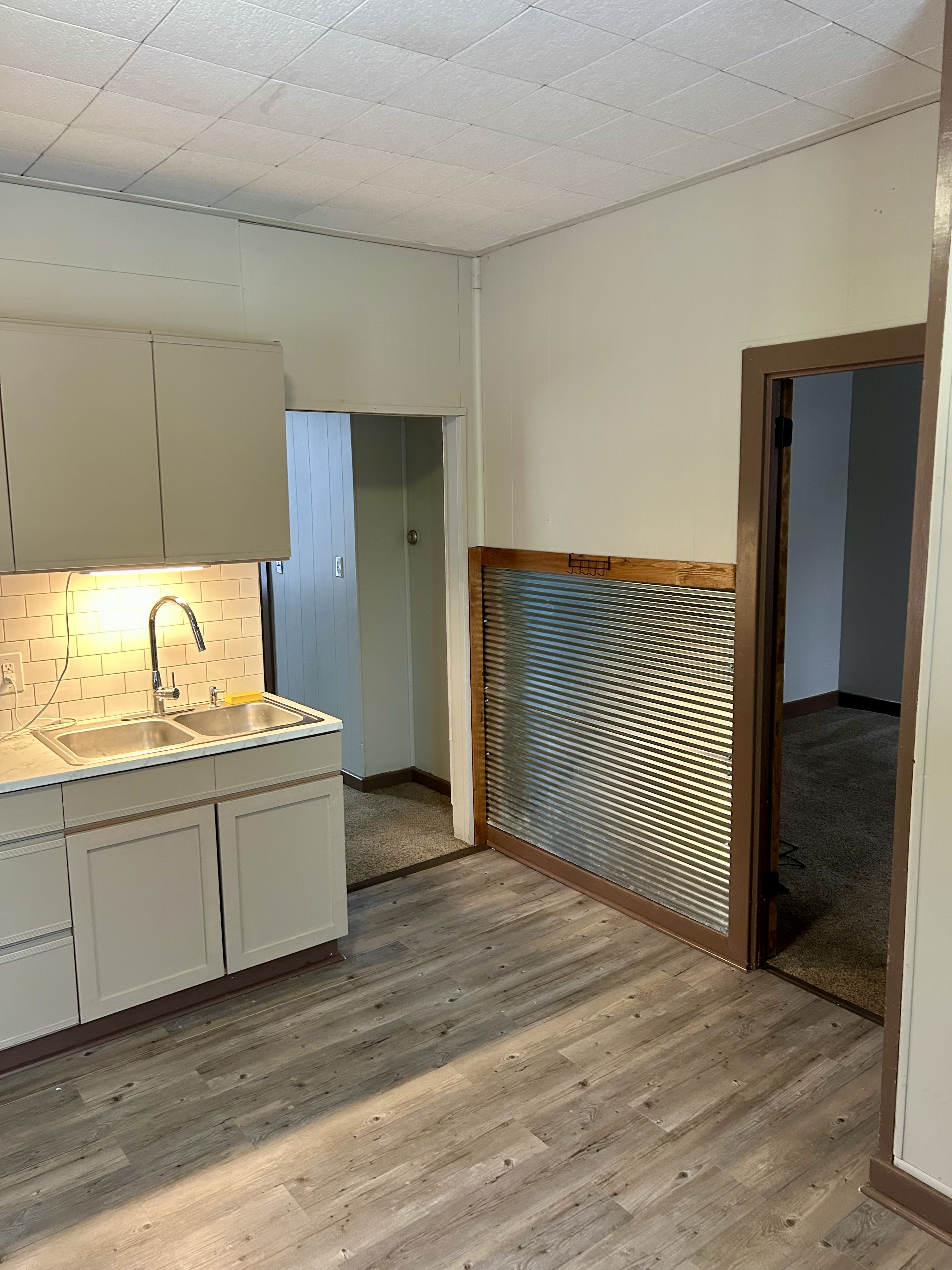 441 S Center Ave – photo 3