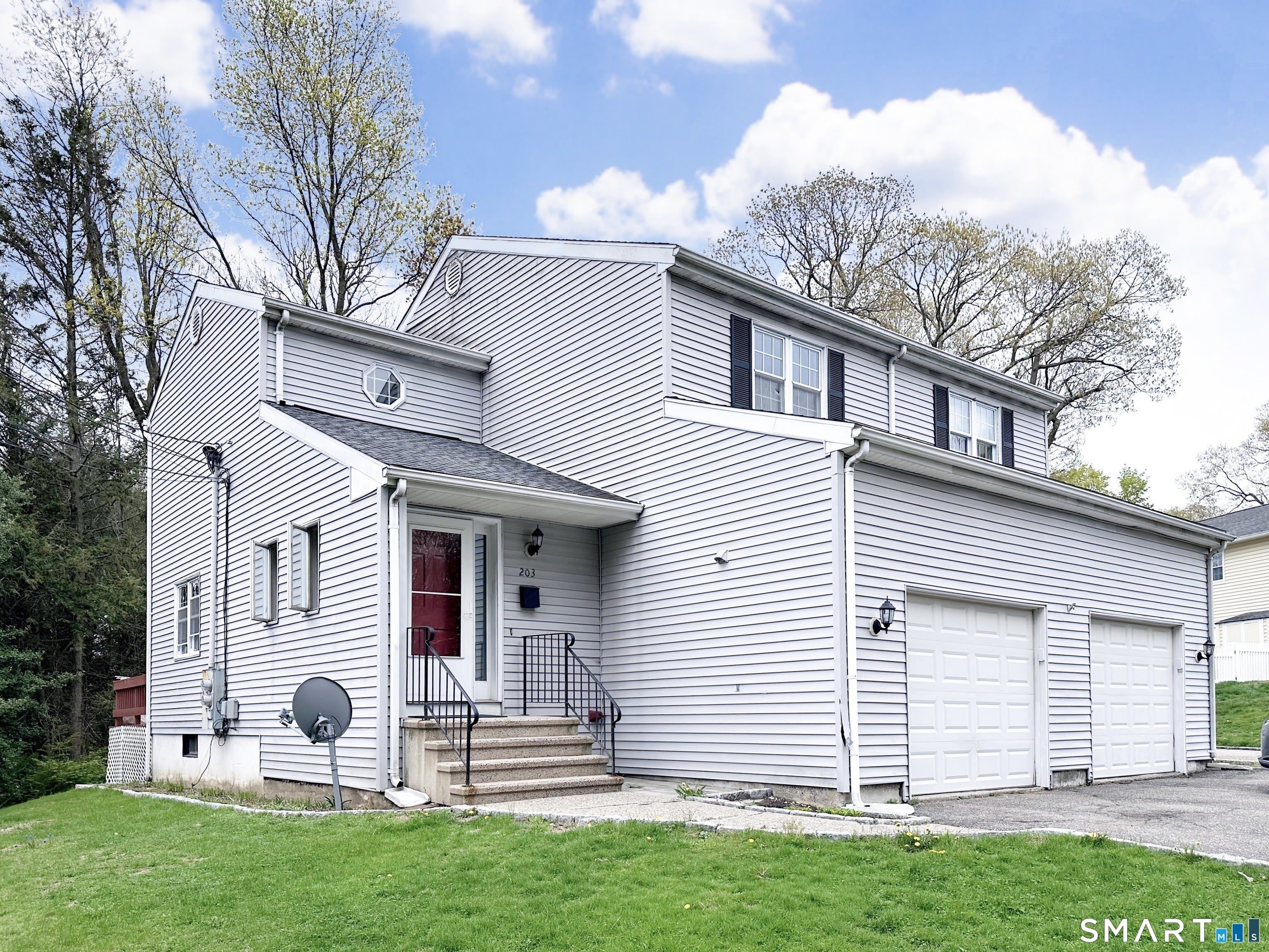 203 Capewell Avenue – photo 2