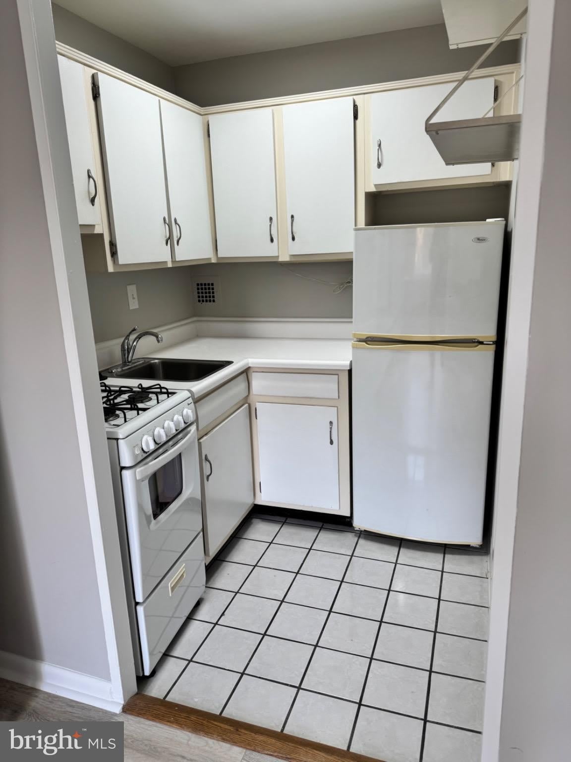 6641 WAKEFIELD Drive – photo 4