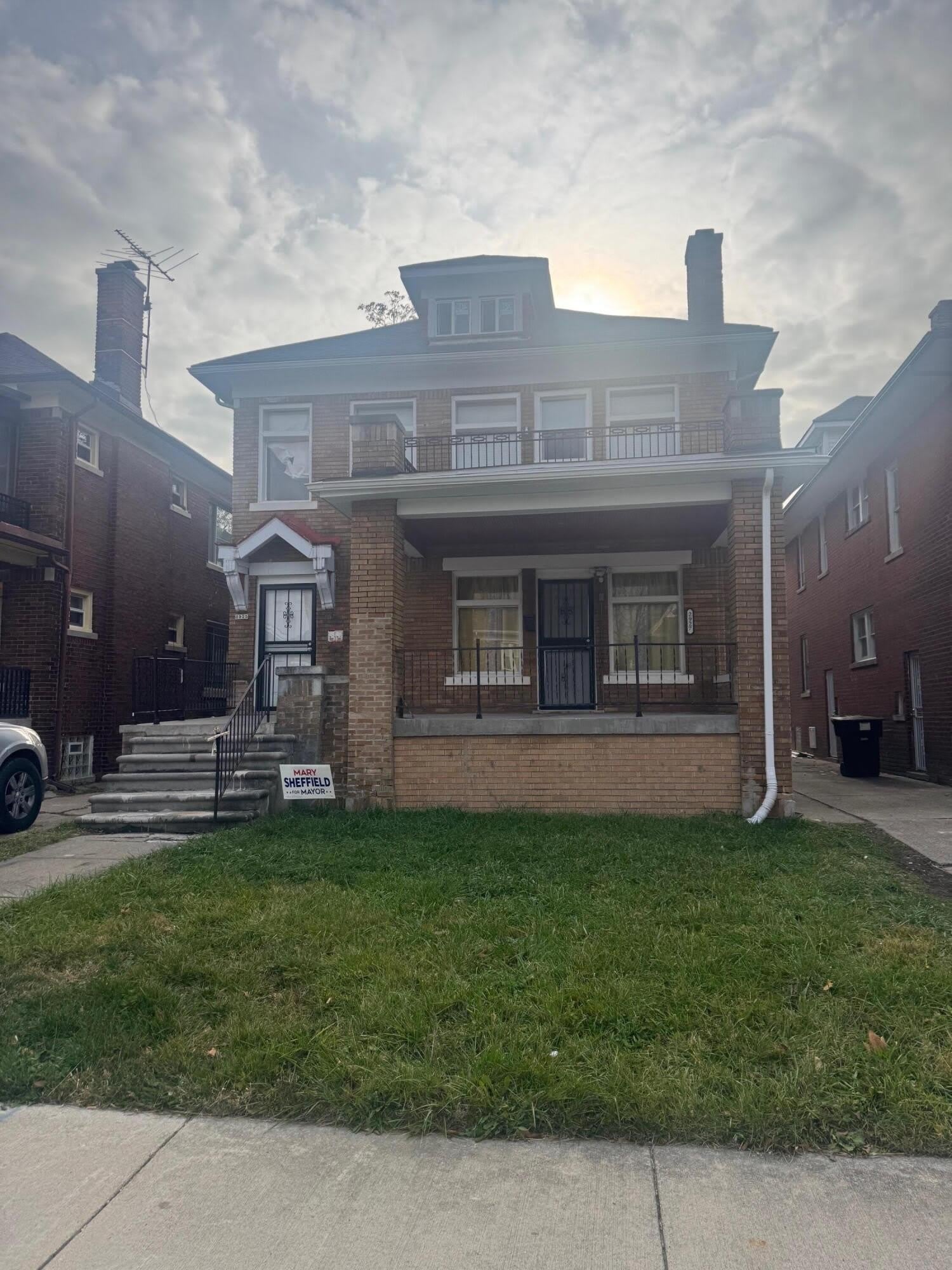 2925 Calvert Street – photo 1