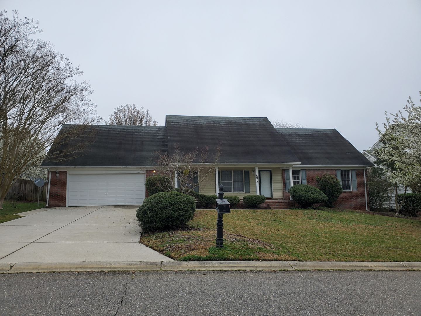 2823 Franzia ~ Birch Creek ~ TWO WEEKS OFF THE FIRST FULL MONTHS RENT!! – photo 1