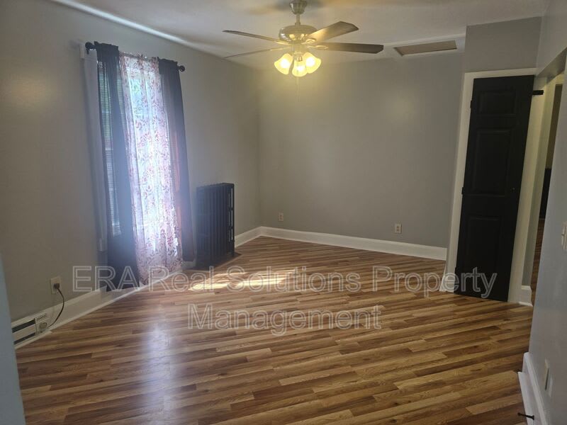 1370 East Ave – photo 5