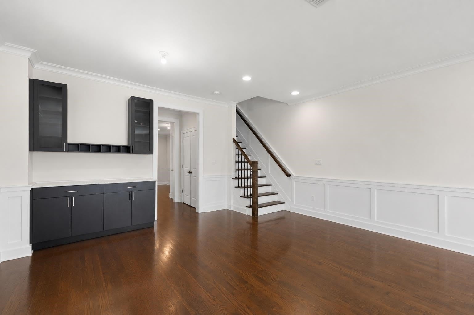 1627 JOHN ST – photo 4