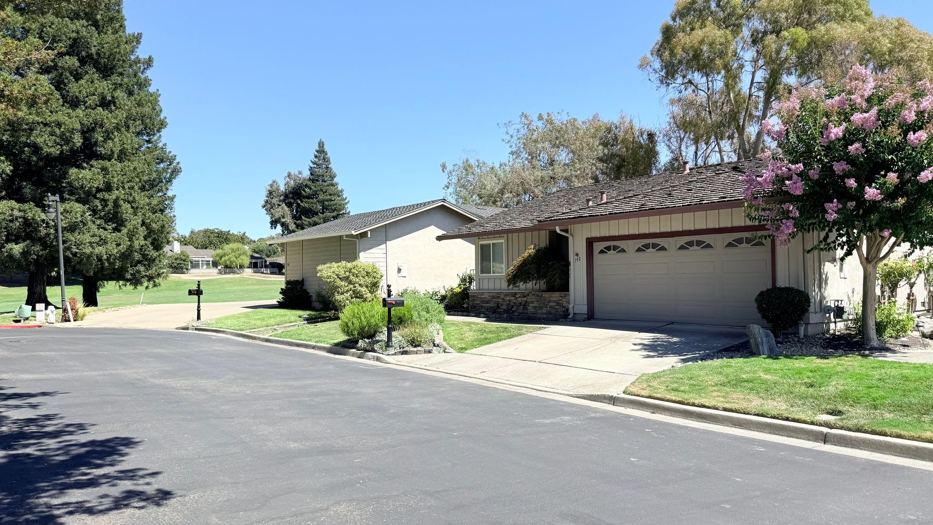 Bright and Airy, Single-Story, 4BD/2.5BA Home in Crow Canyon Country Club, Danville- Available NOW! – photo 2