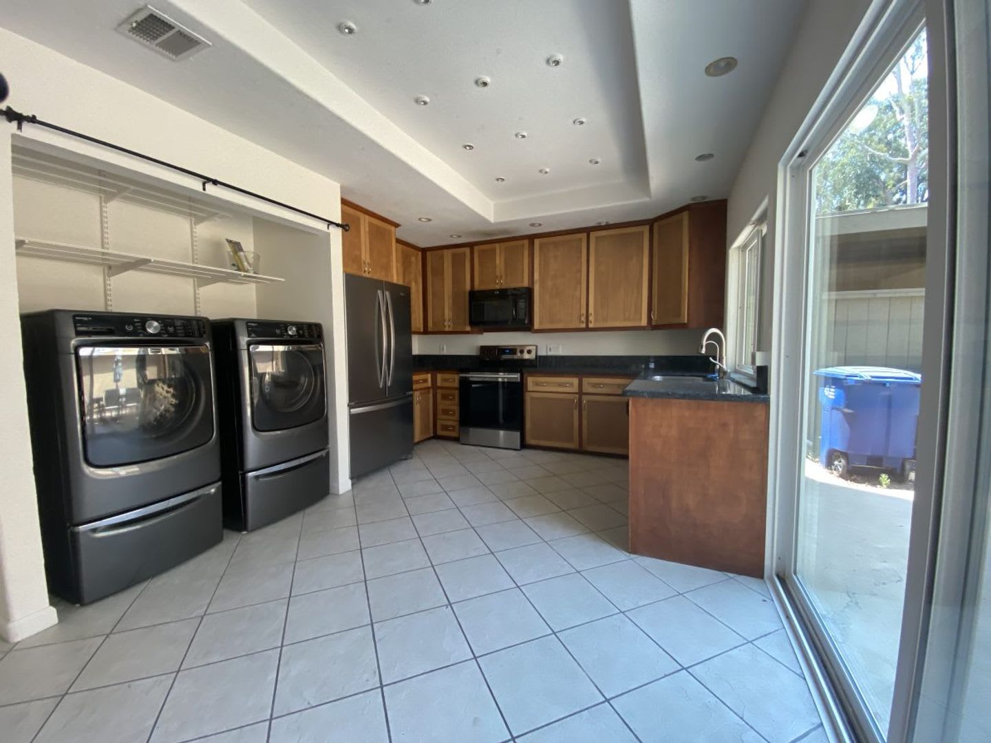 Stunning and Spacious 4 Bedroom in Mira Mesa! – photo 4