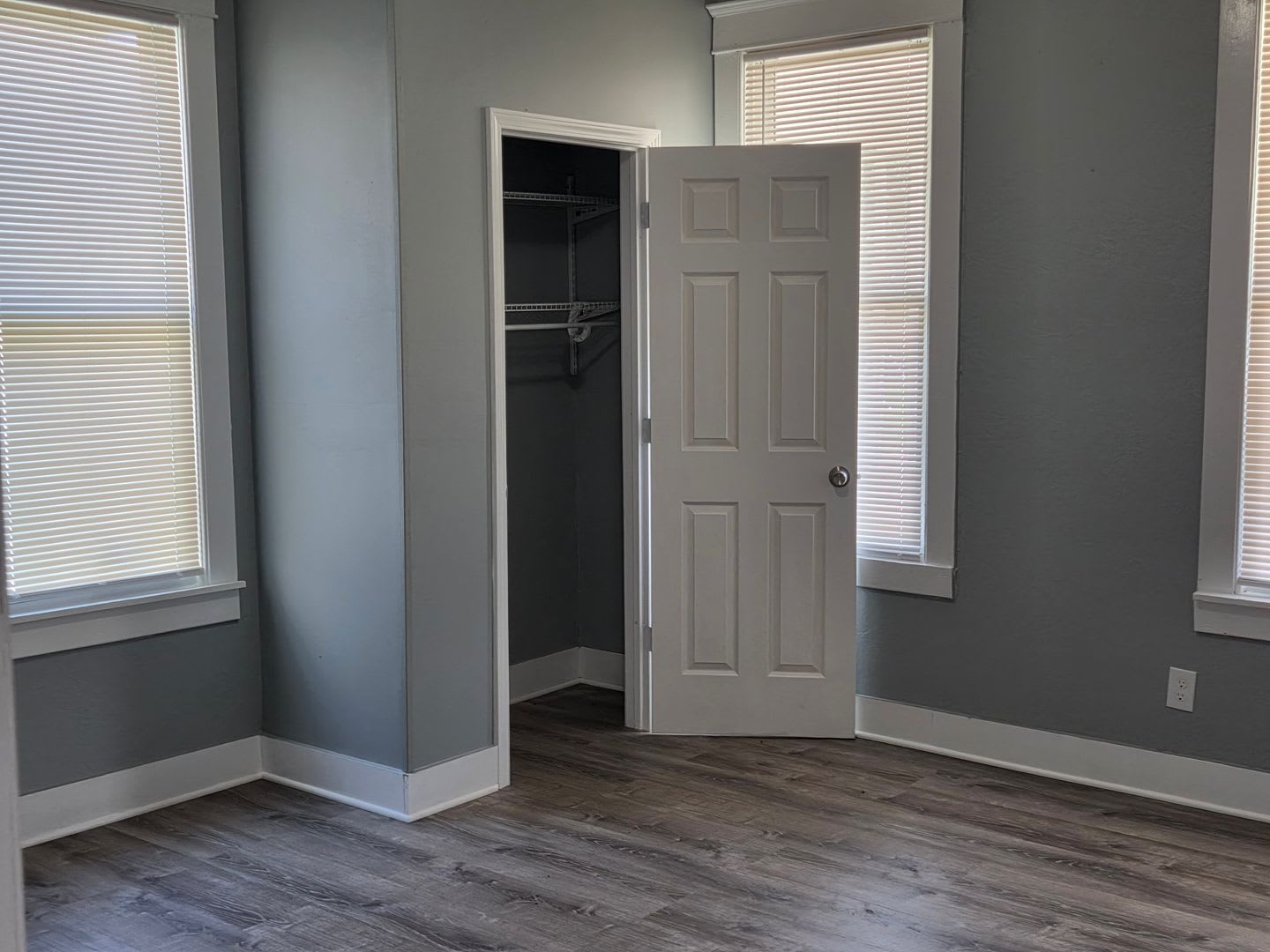 Fully Upgraded Interior – photo 3