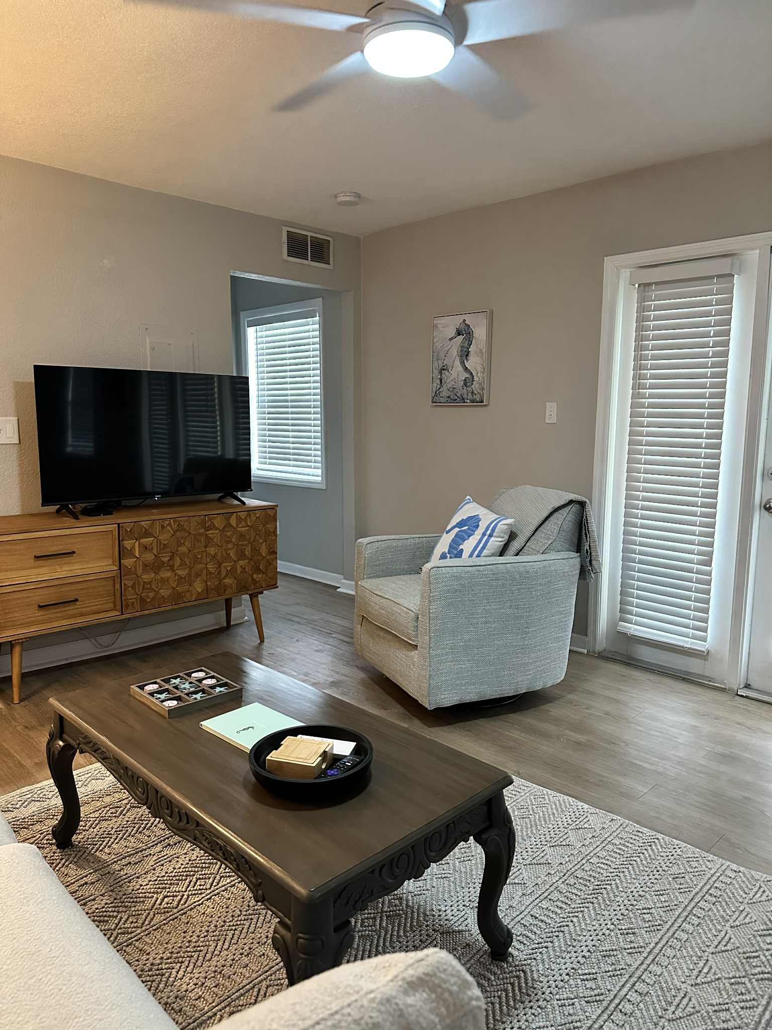 239 Seahorse Dr SE – photo 3