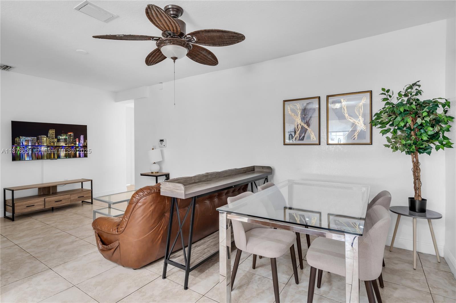 2970 Nw 15th St – photo 2