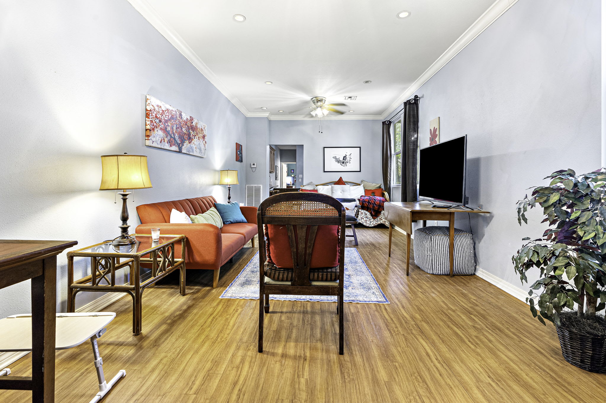 335 Angela St – photo 4