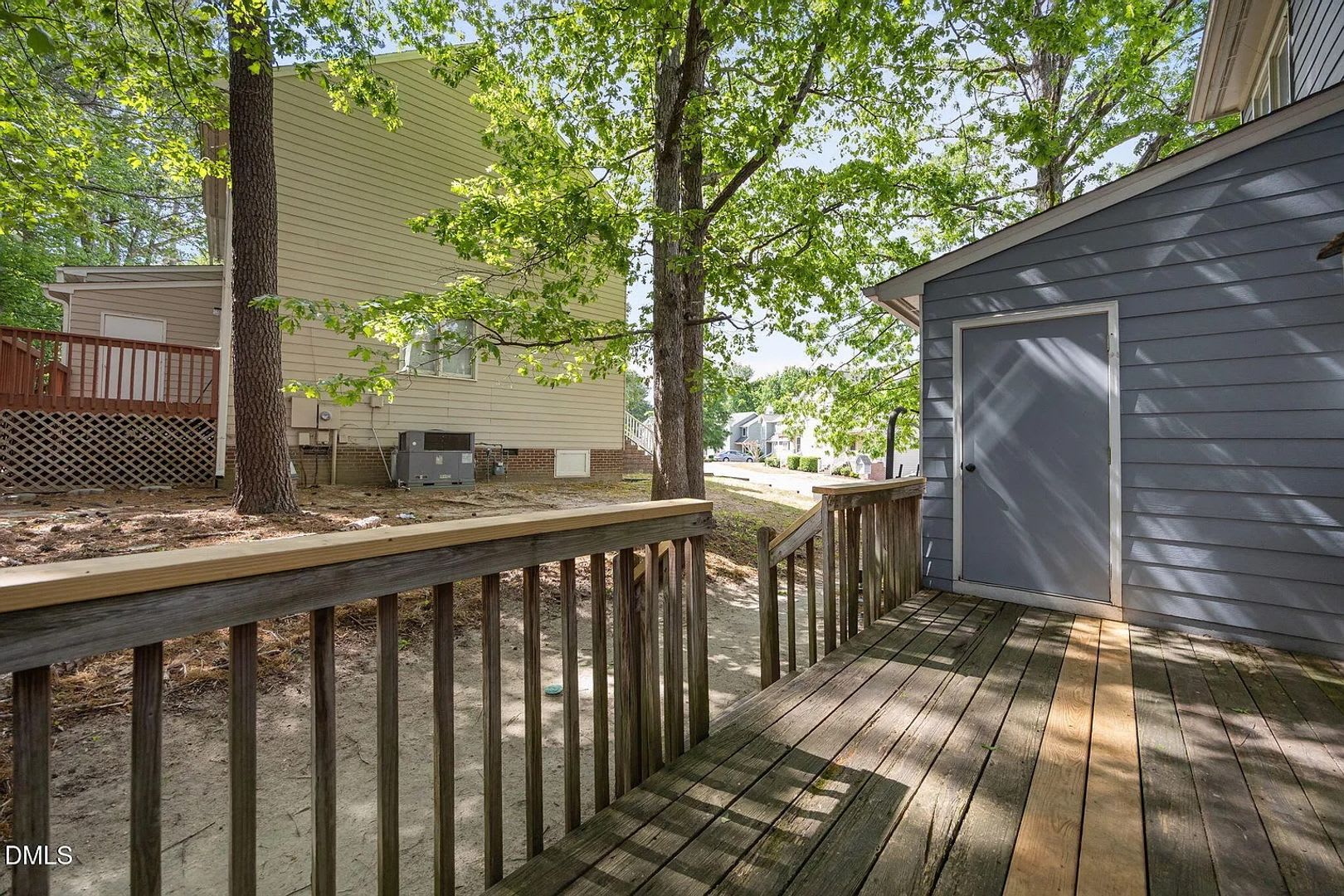 Room in 3 Bedroom Home in Raleigh – photo 2