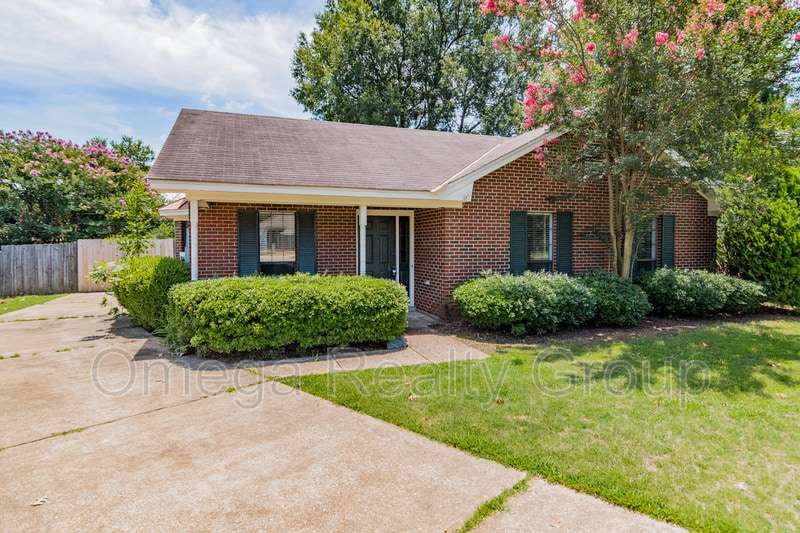 7137 Stamford Ct – photo 2