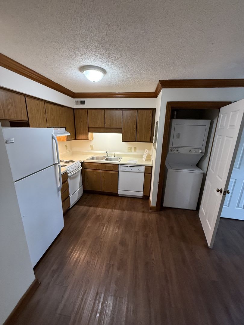 1 Bedroom 1 Bathroom Condo – photo 3