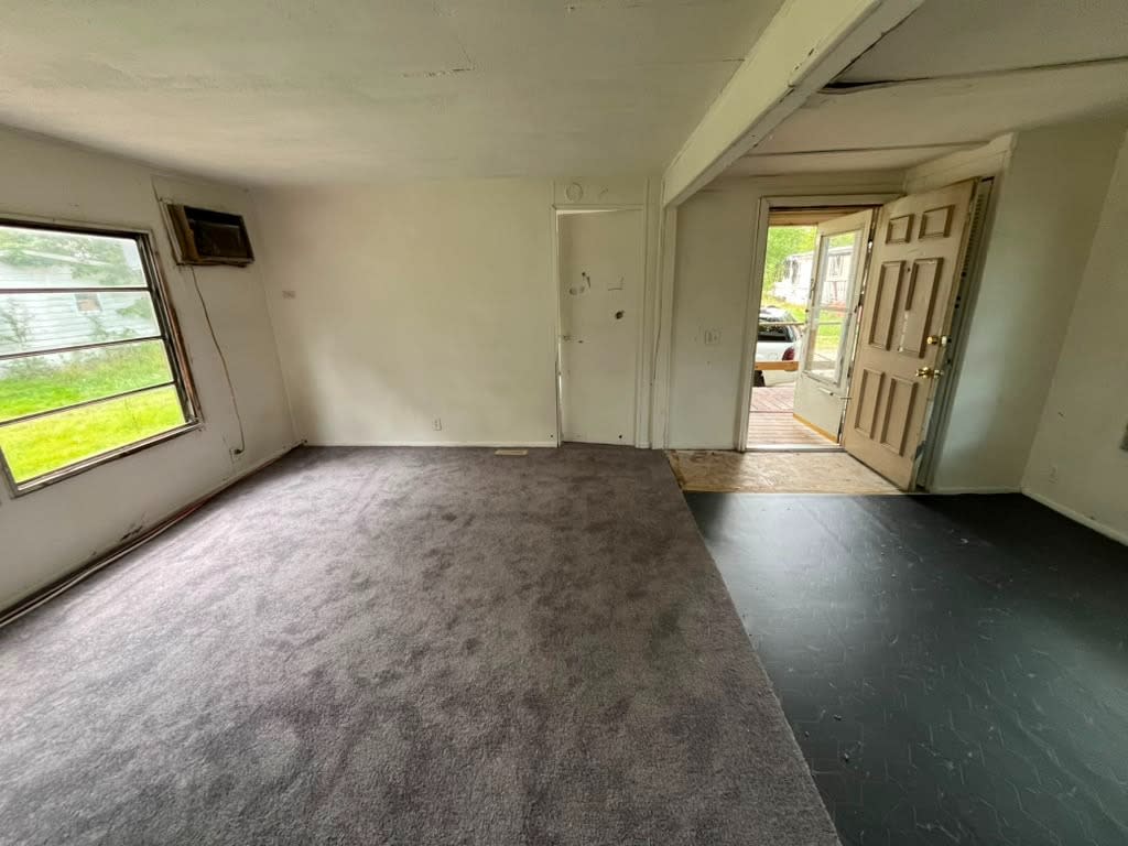 1806 E Webster Rd – photo 2