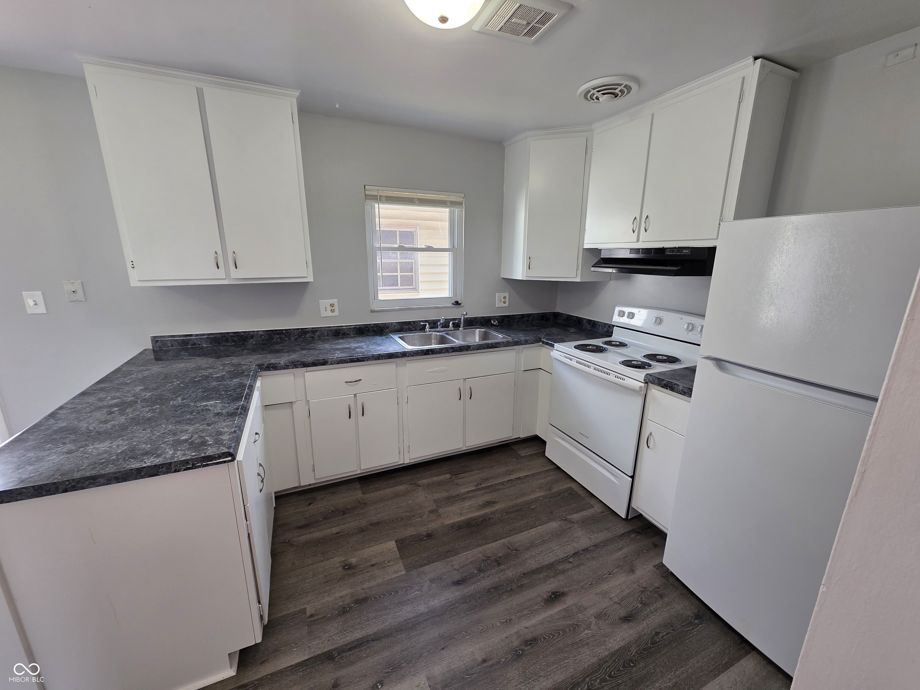 3829 Biscayne Road – photo 5