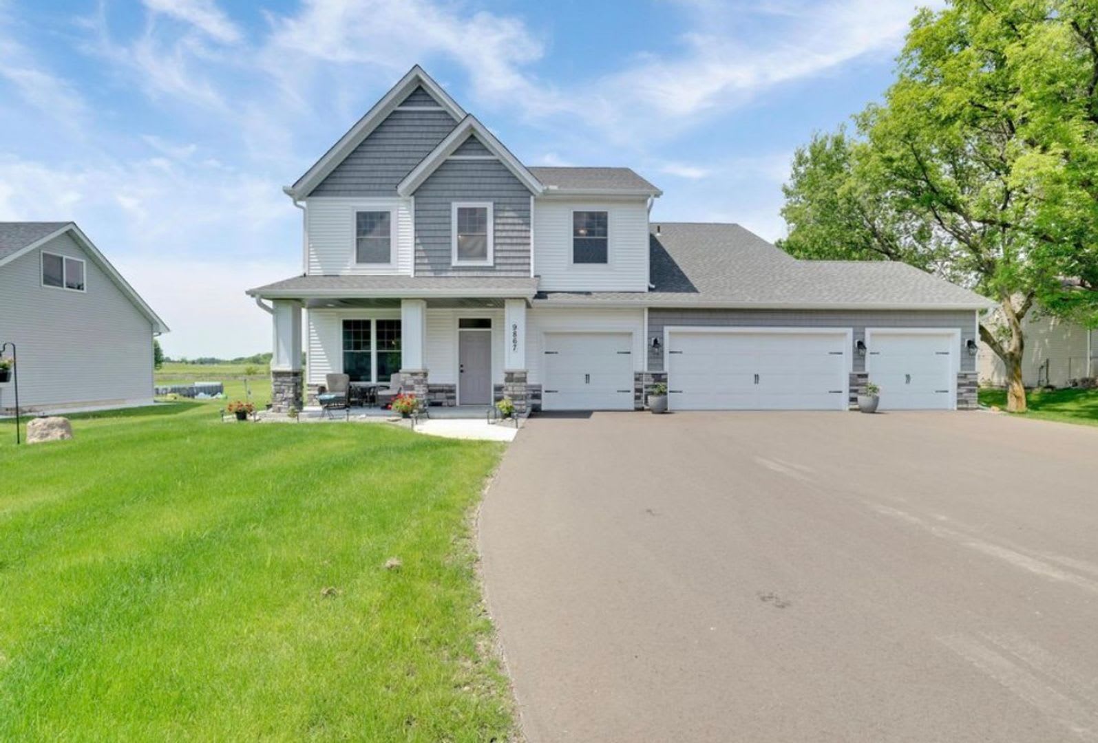 Stunning 2 Story on Golf Course! – photo 1
