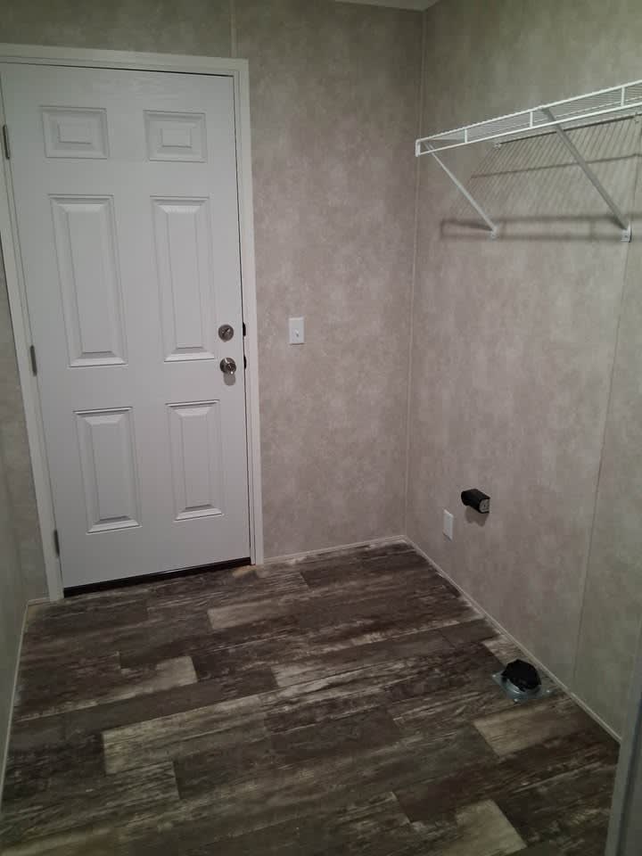 1019 W Main St – photo 3