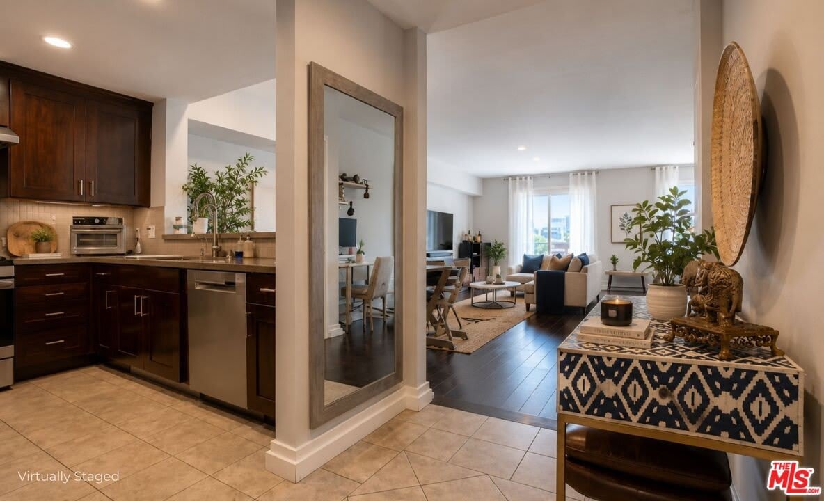 1430 S Beverly Glen Blvd – photo 5