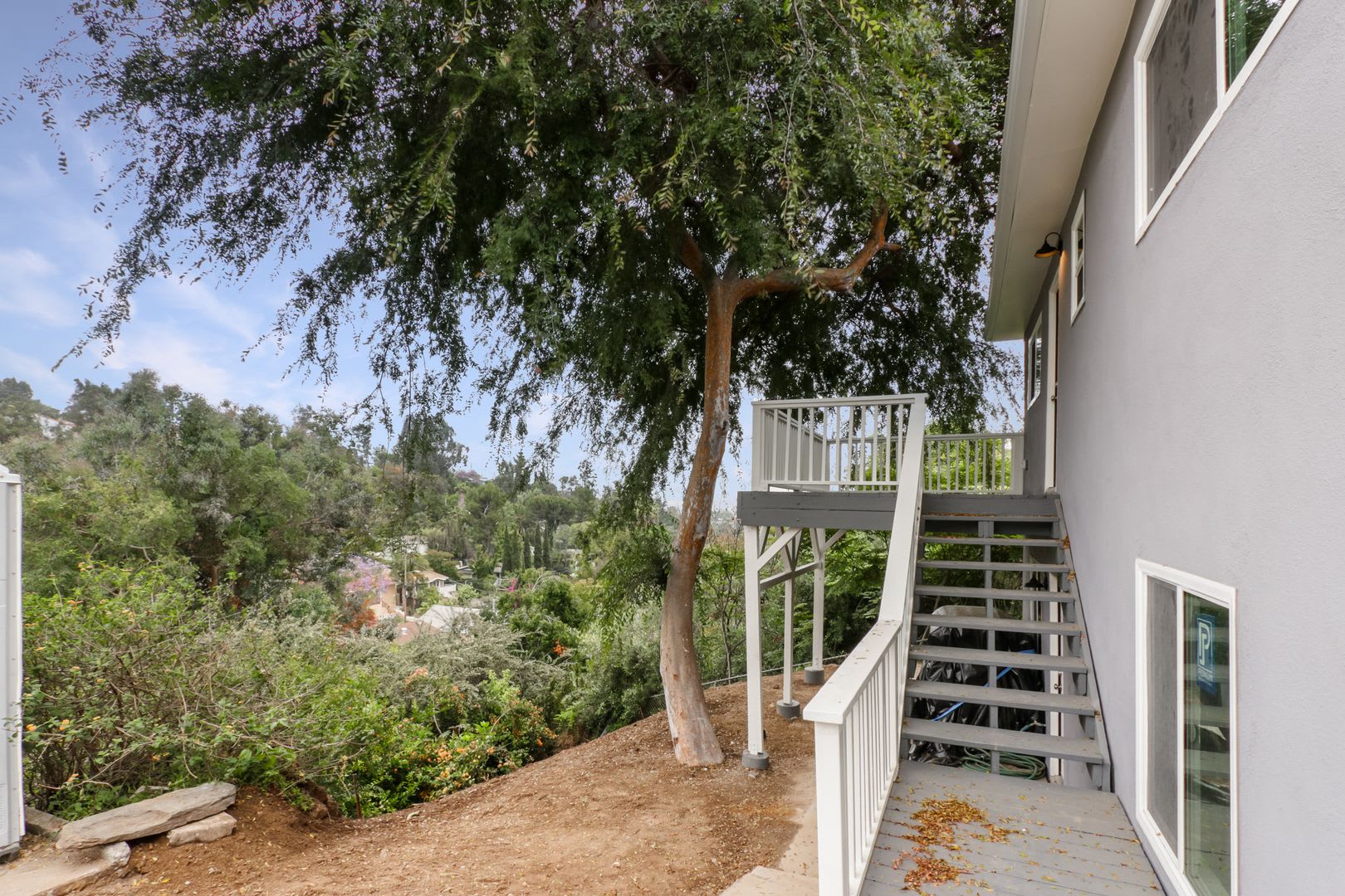 3 Bed / 3 Bath Home in the Hills of Echo Park – photo 4