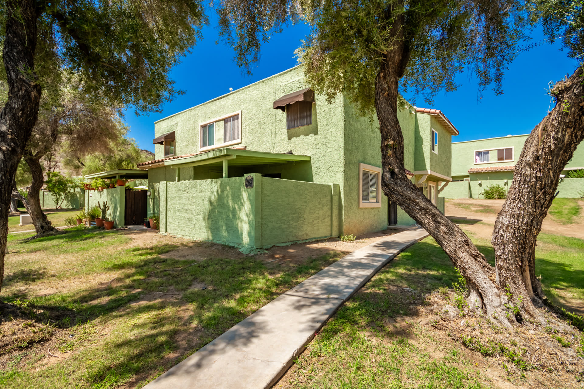10227 North 7th Place – photo 3
