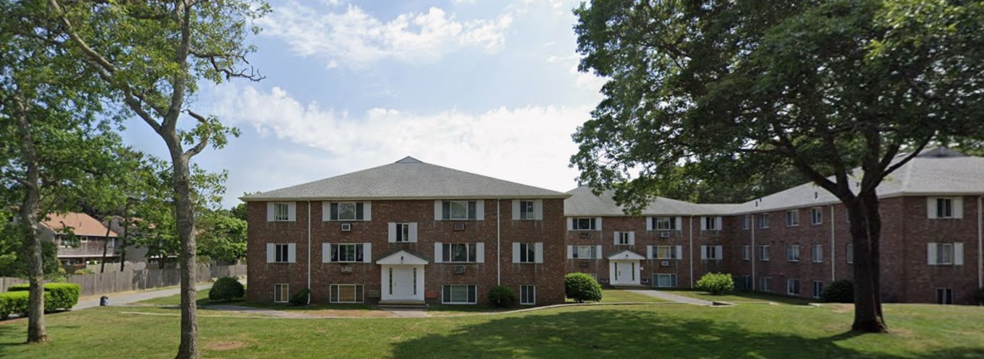 Hyannis 2 Bedroom – photo 3