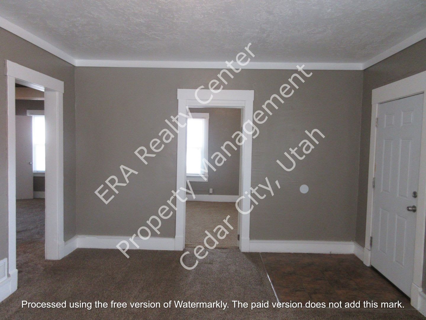 Move In Discount 195 00 2 Bed 1 Bath Upstairs Apartment In Vintage Home – photo 3