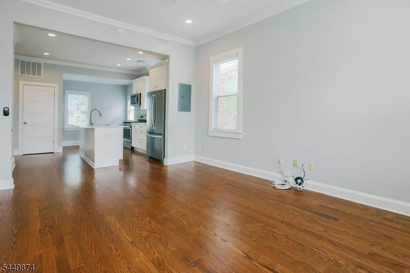 49 Park Ave Unit 2 – photo 4