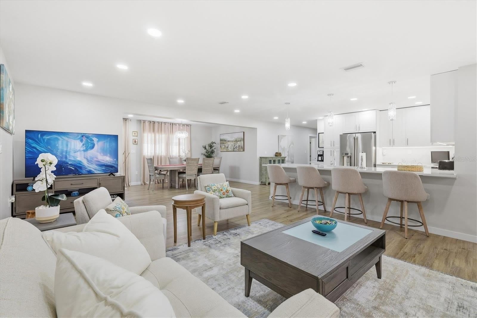 5247 CARMILFRA Drive – photo 3