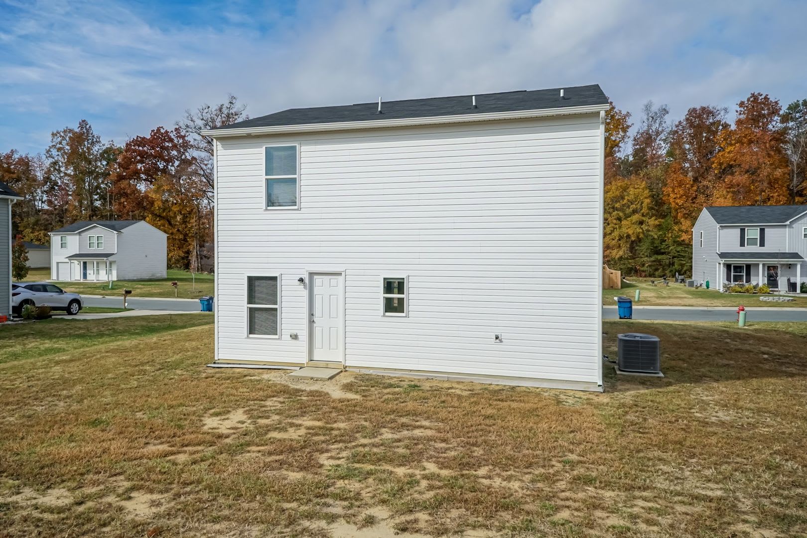 Beautiful Three Bedroom Home! – photo 4