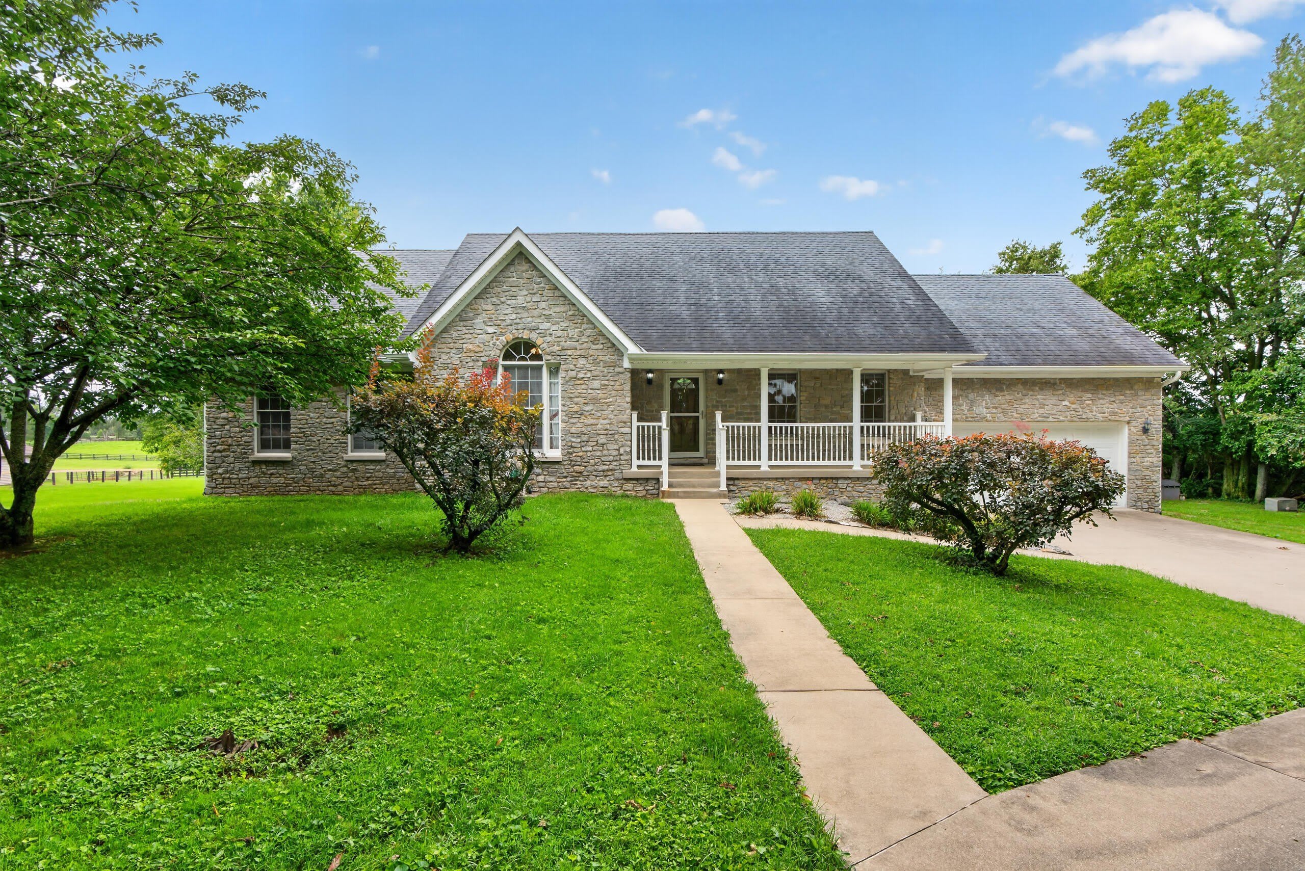 133 Foxtail Drive – photo 2