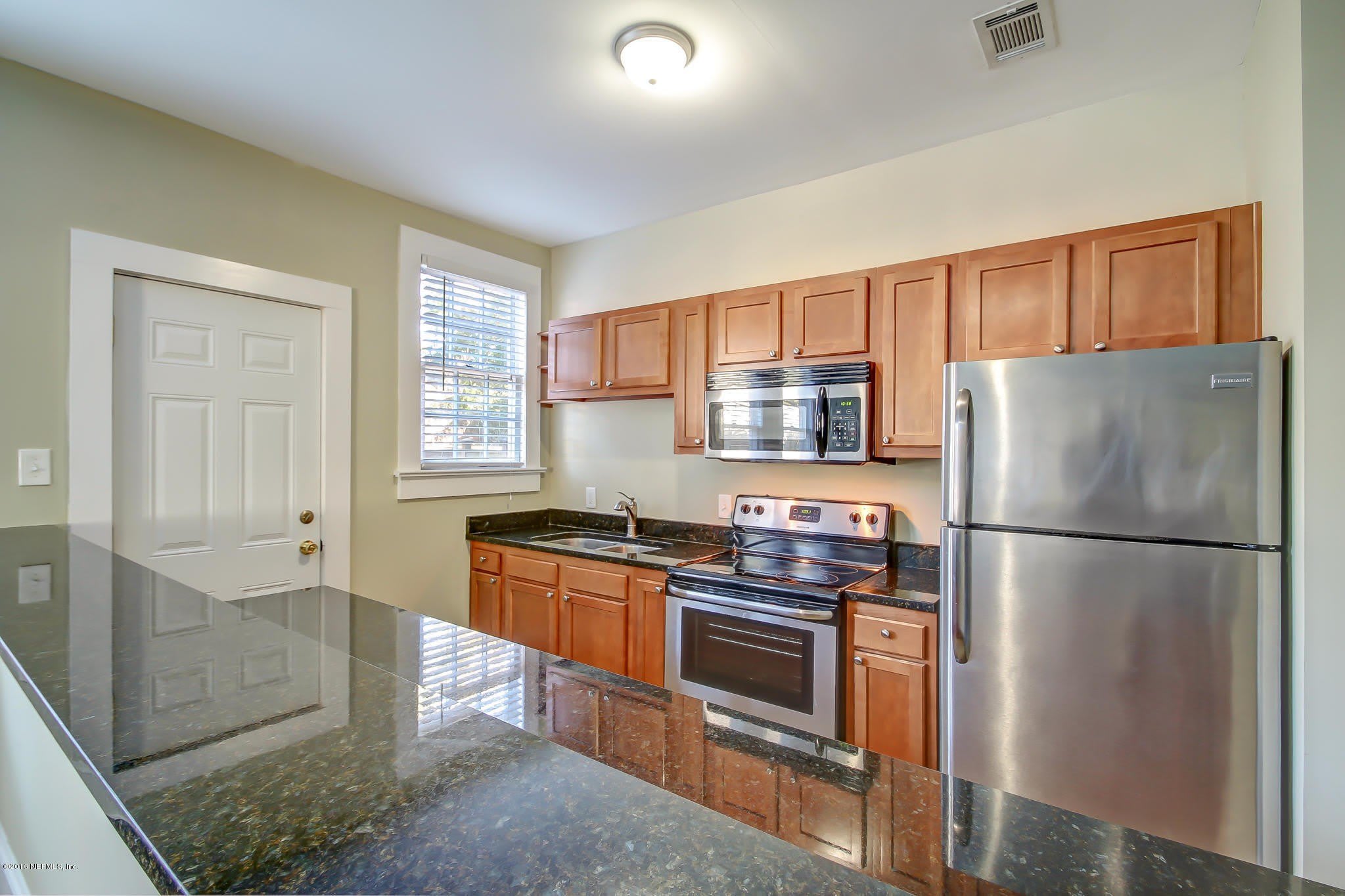 3868 HERSCHEL Street – photo 5