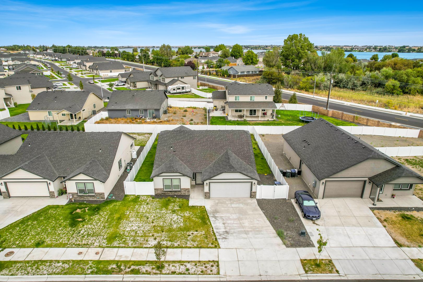Newer Edgewood Home in Sagecrest Development! – photo 5