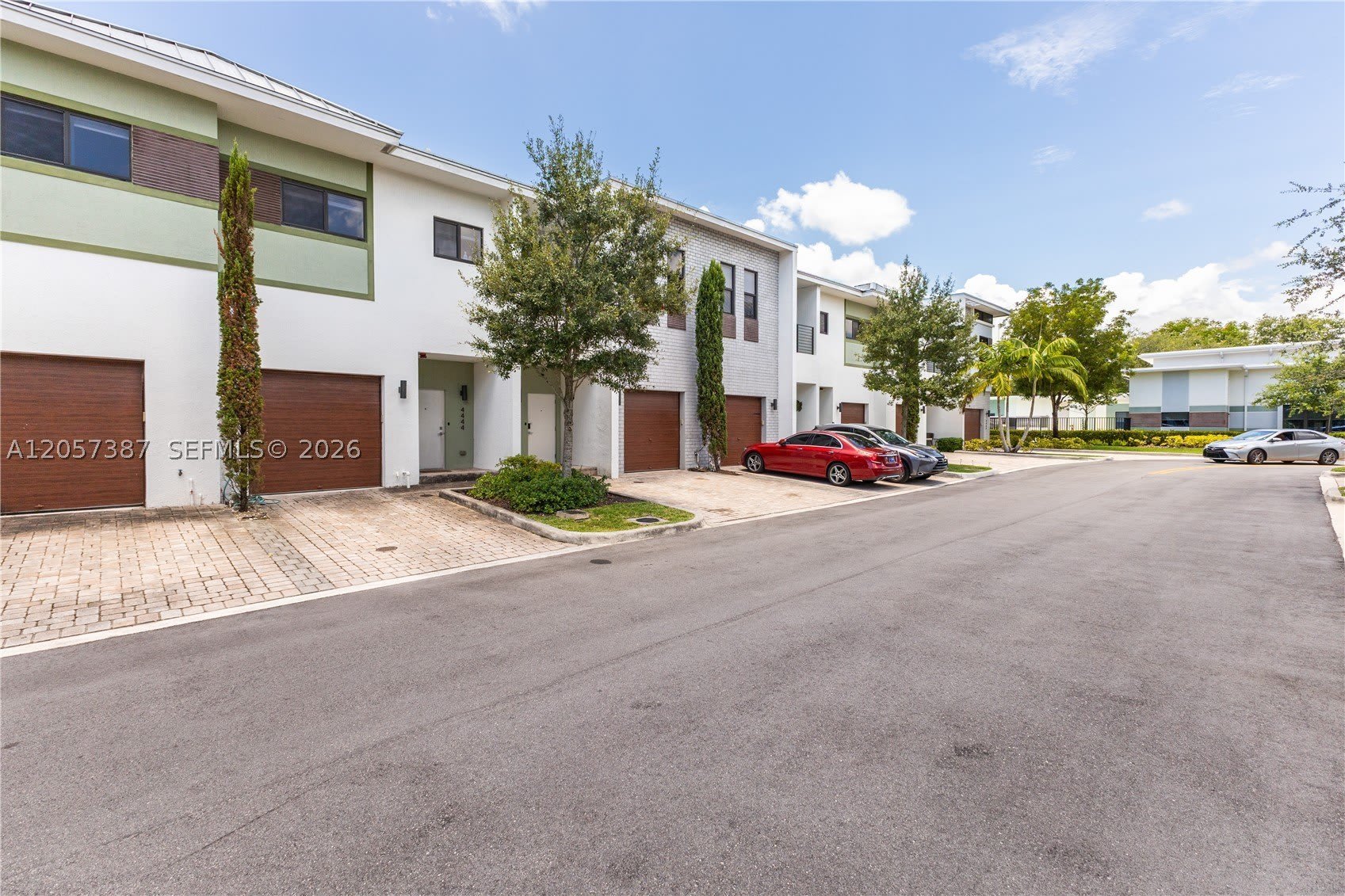 4444 NW 9th St – photo 4