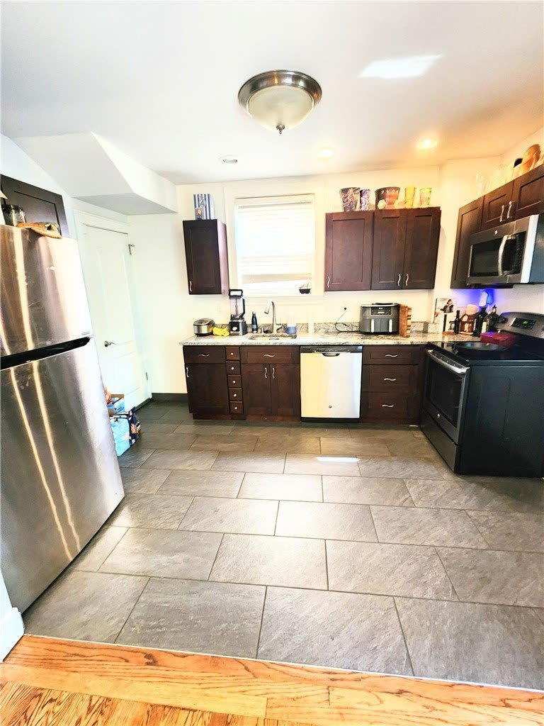 6533 Rosemoor St – photo 5