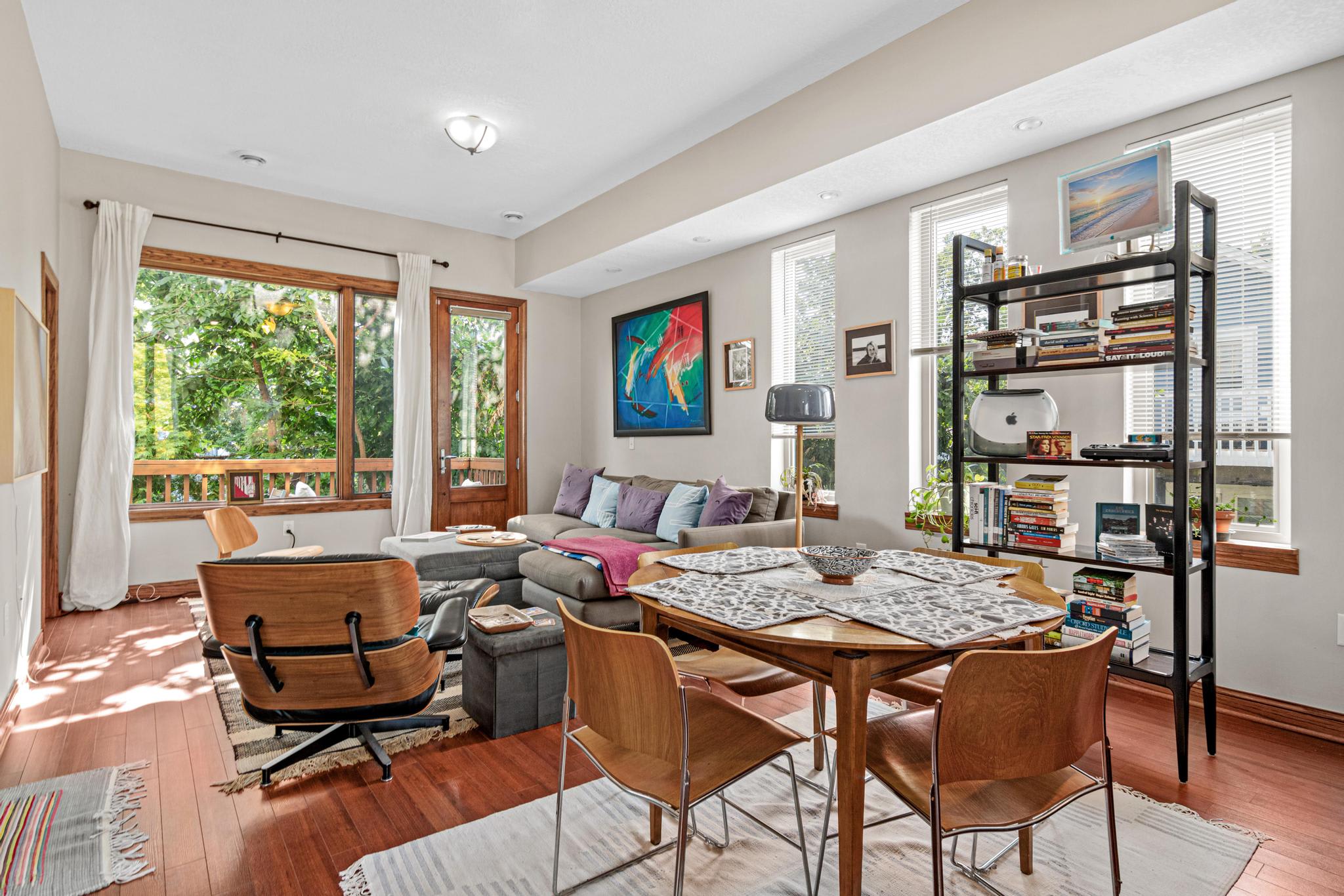 2711 1st Ave S – photo 2