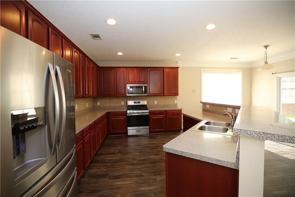 173 Parkmont Court – photo 4