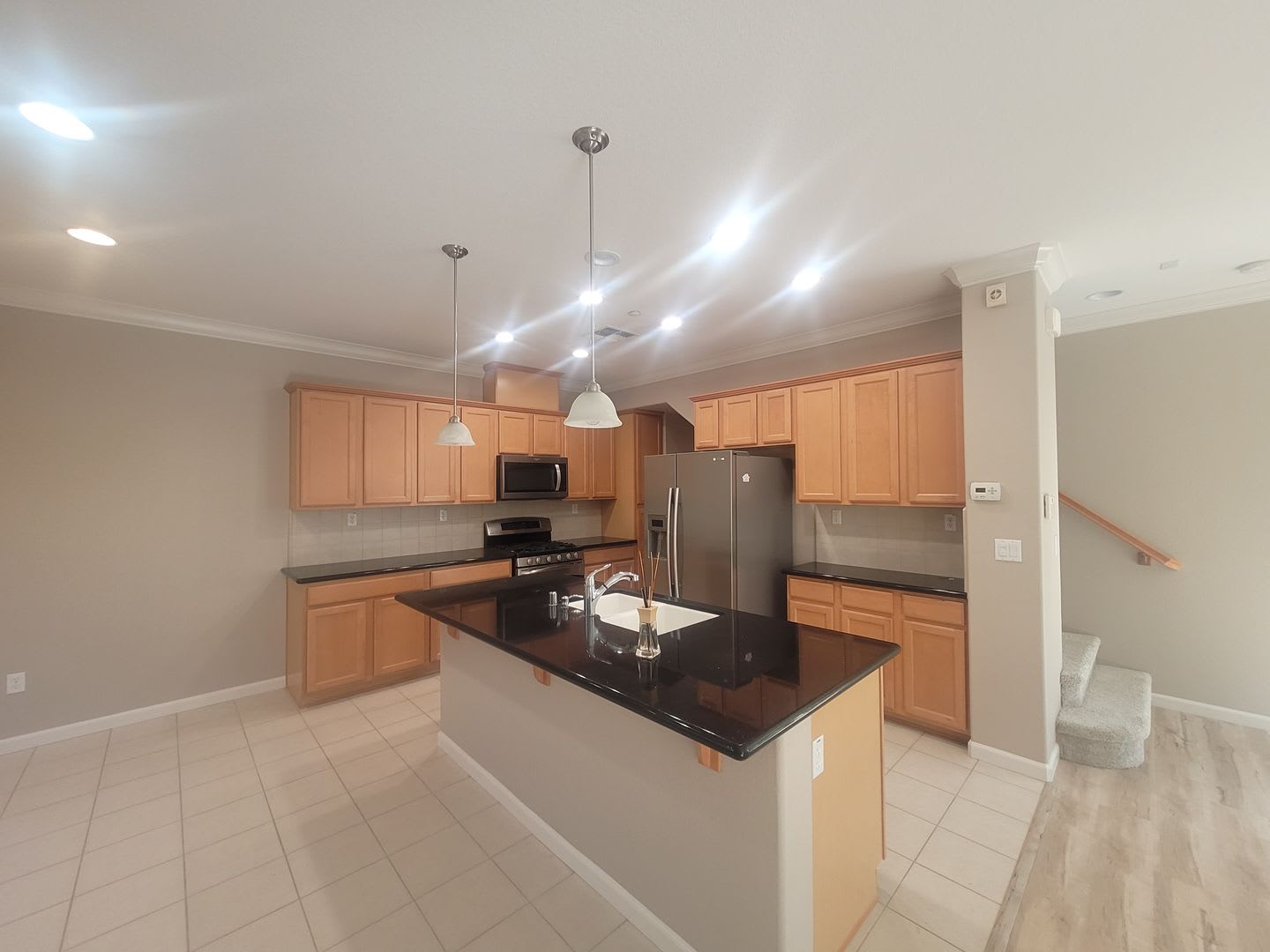 Charming, spacious 2 story home in Camden Place in Citrus Heights – photo 5