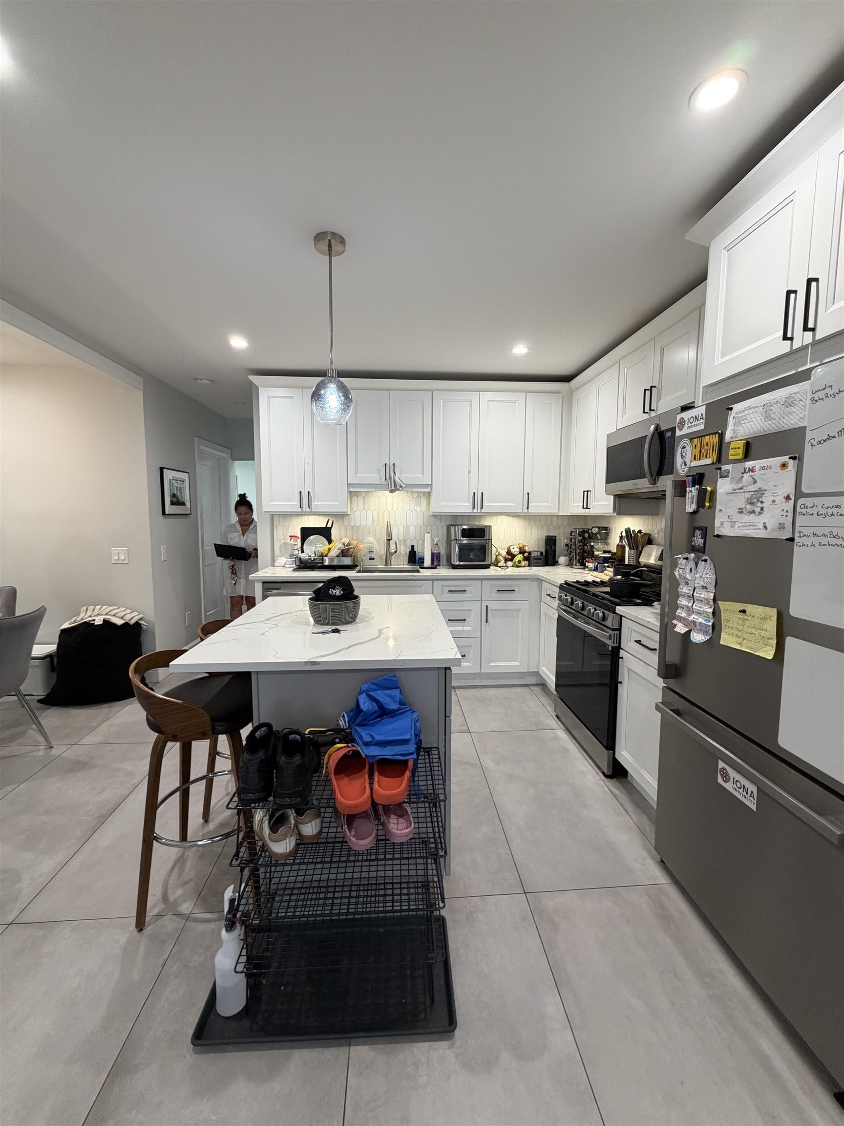 195 HUTTON ST – photo 4