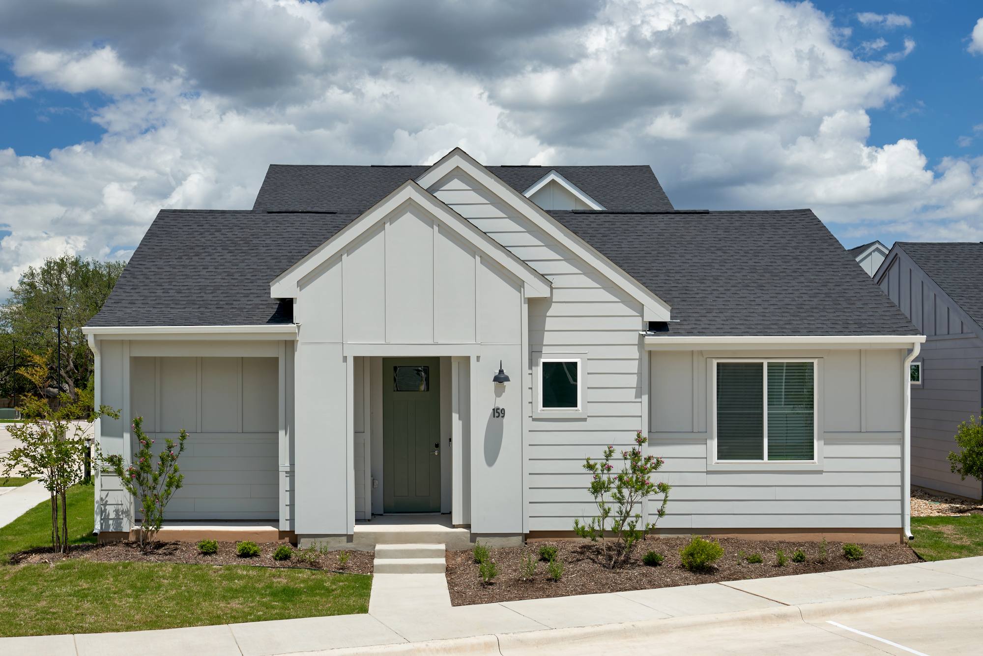 YardHomes Hero Way – photo 1