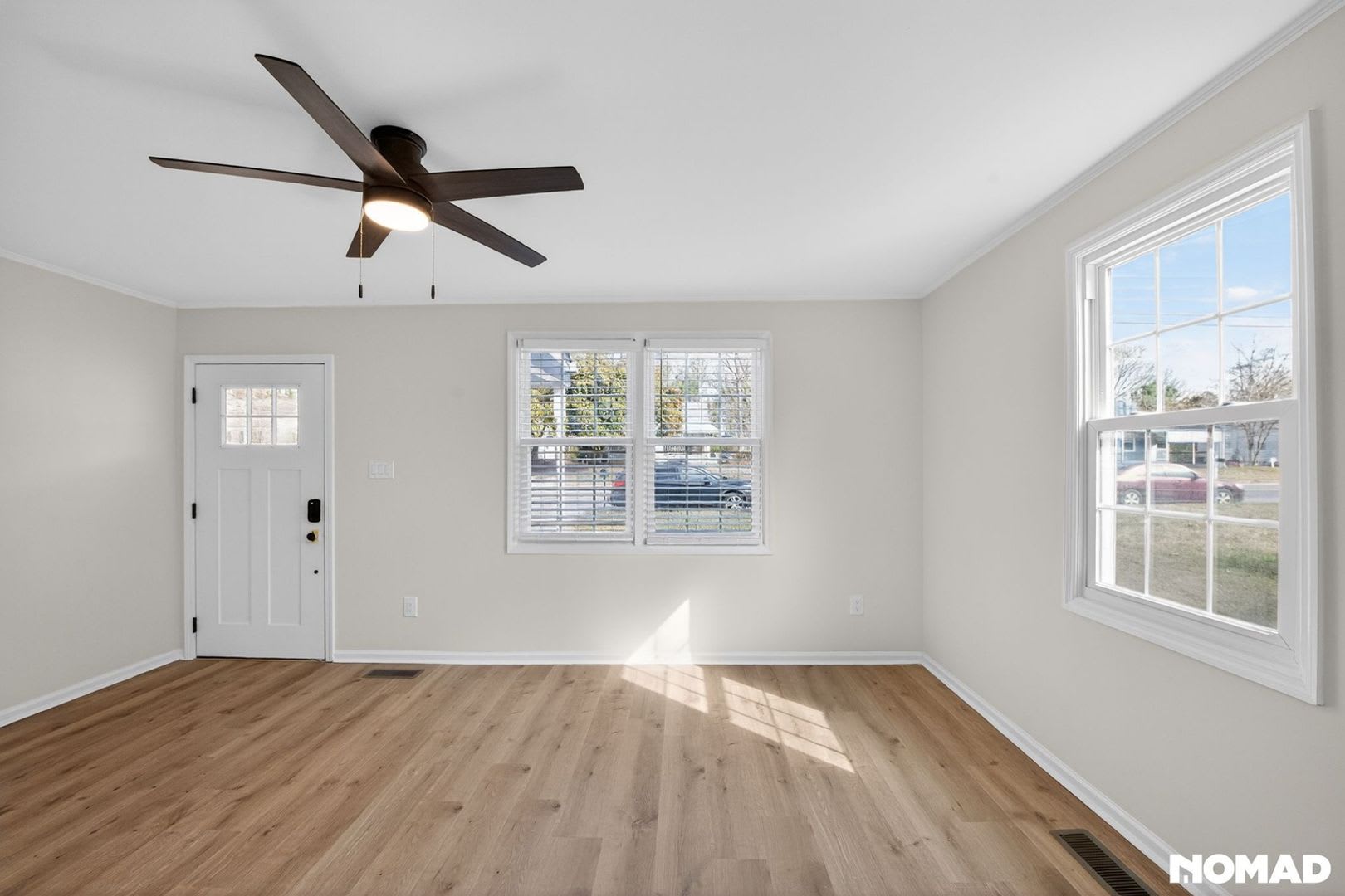 Charming Duplex 2BR + Upstairs 1BR Studio – photo 2
