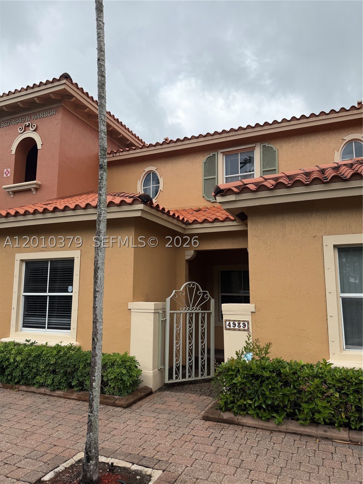 4939 N Harbor Isles Dr – photo 2