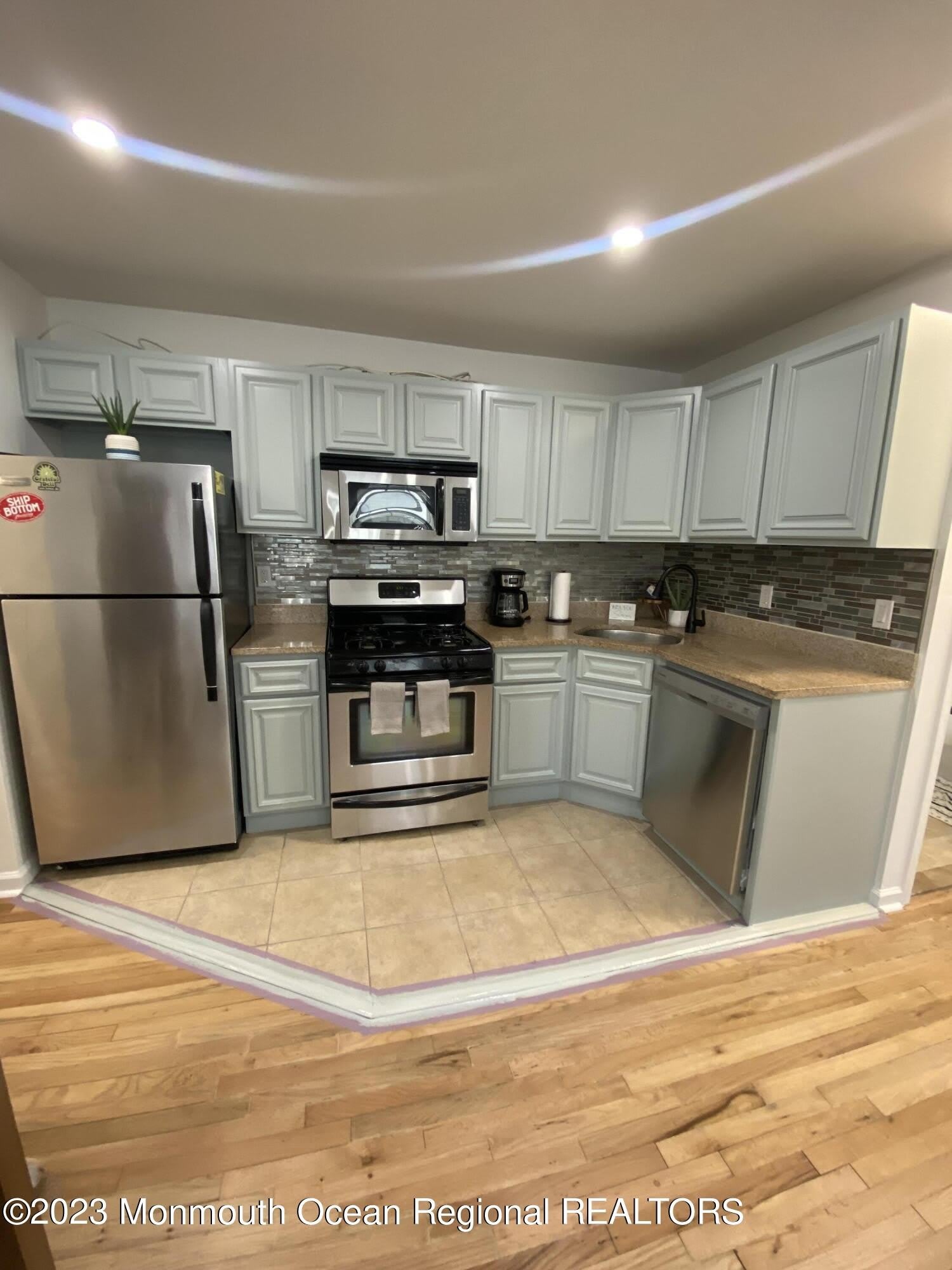 311 4th Avenue – photo 4