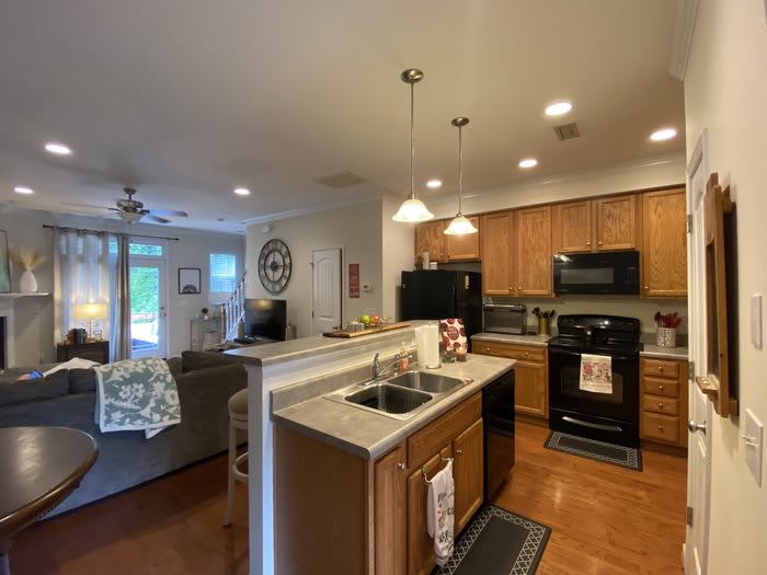 4646 Altha Street – photo 5